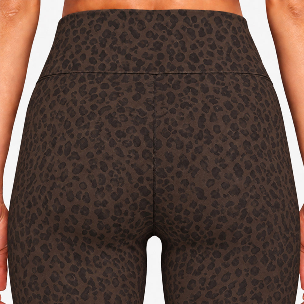 LEO Capri Leggings Velvara