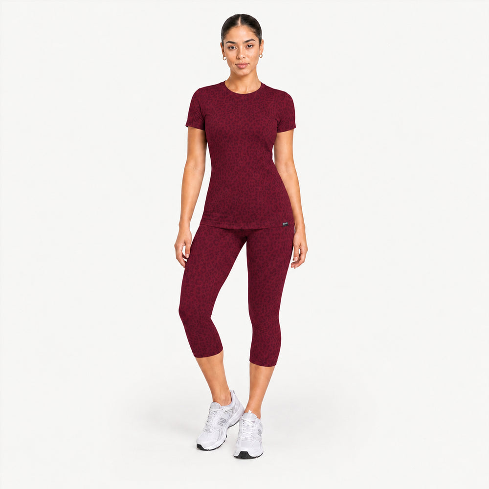 LEO Capri Leggings Velvara